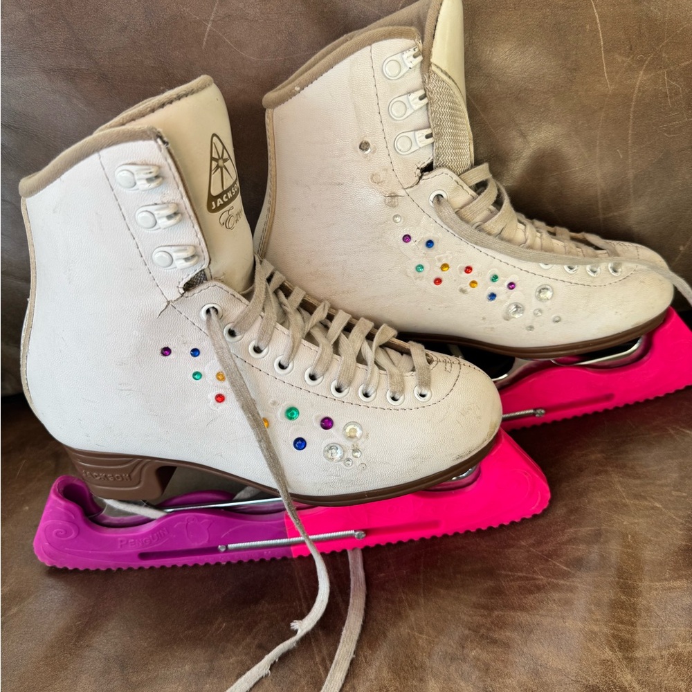 JACKSON Women's Cream Ice Skates with Pink Guards - Picture 7 of 8
